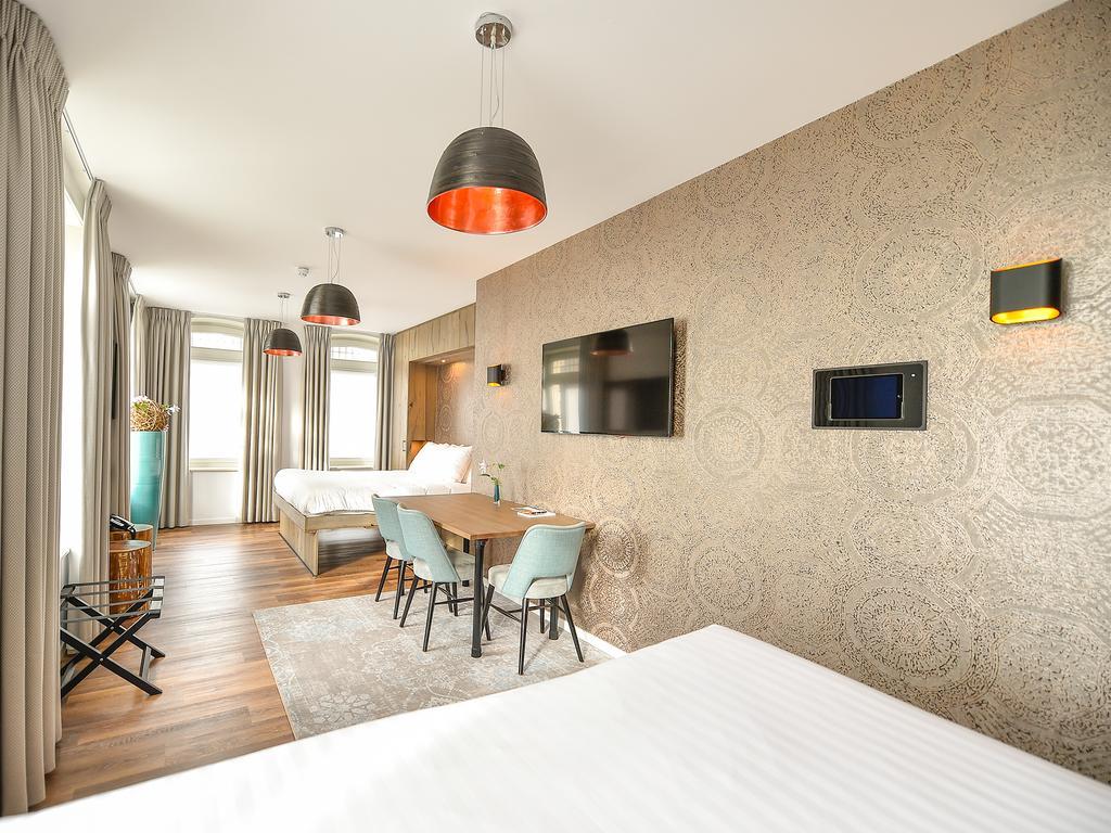 Brasserie-Hotel Antje Van De Statie Weert Eksteriør bilde