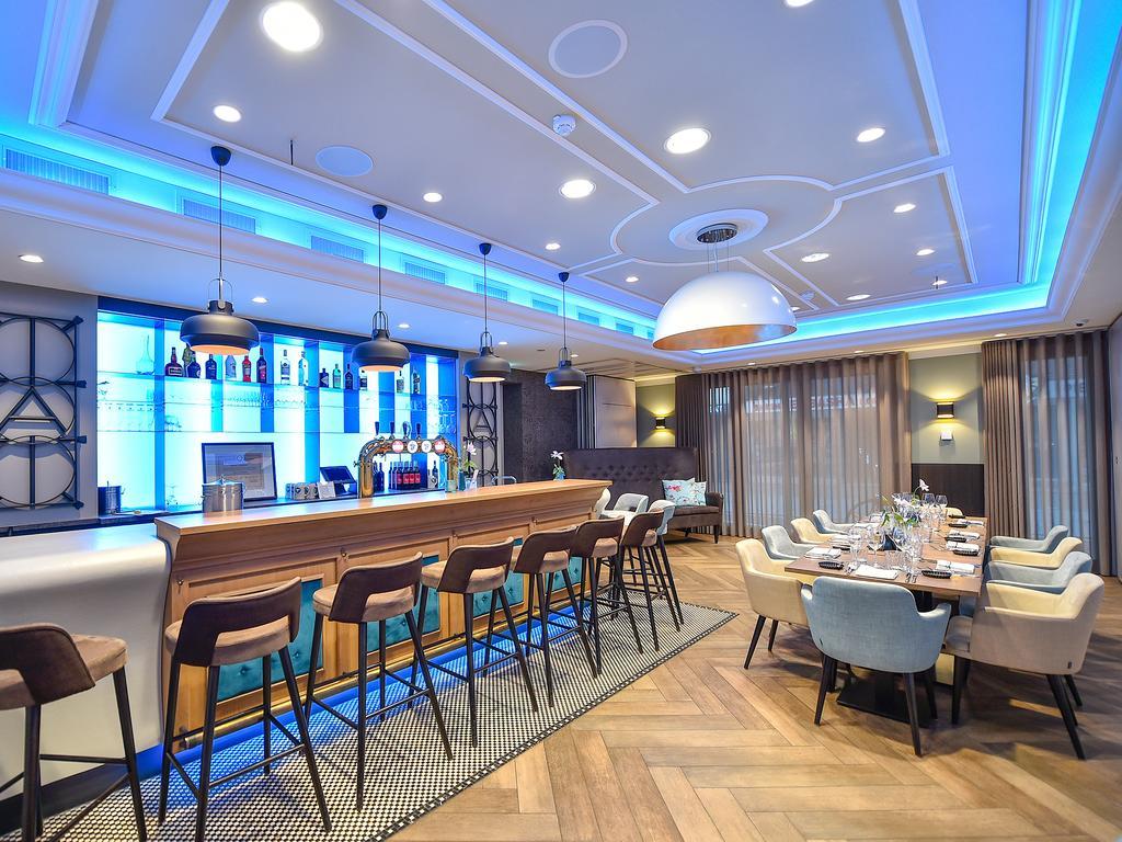 Brasserie-Hotel Antje Van De Statie Weert Eksteriør bilde